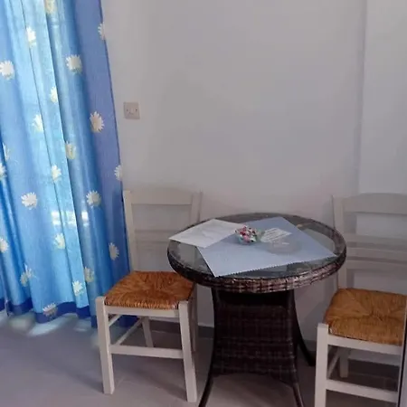Aparthotel Charis